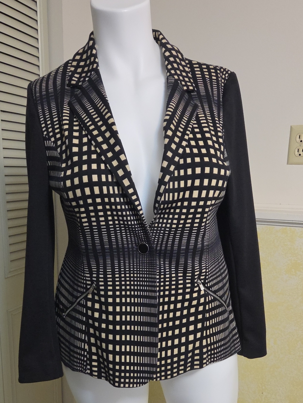 NY Collection Black & Cream Checked Blazer